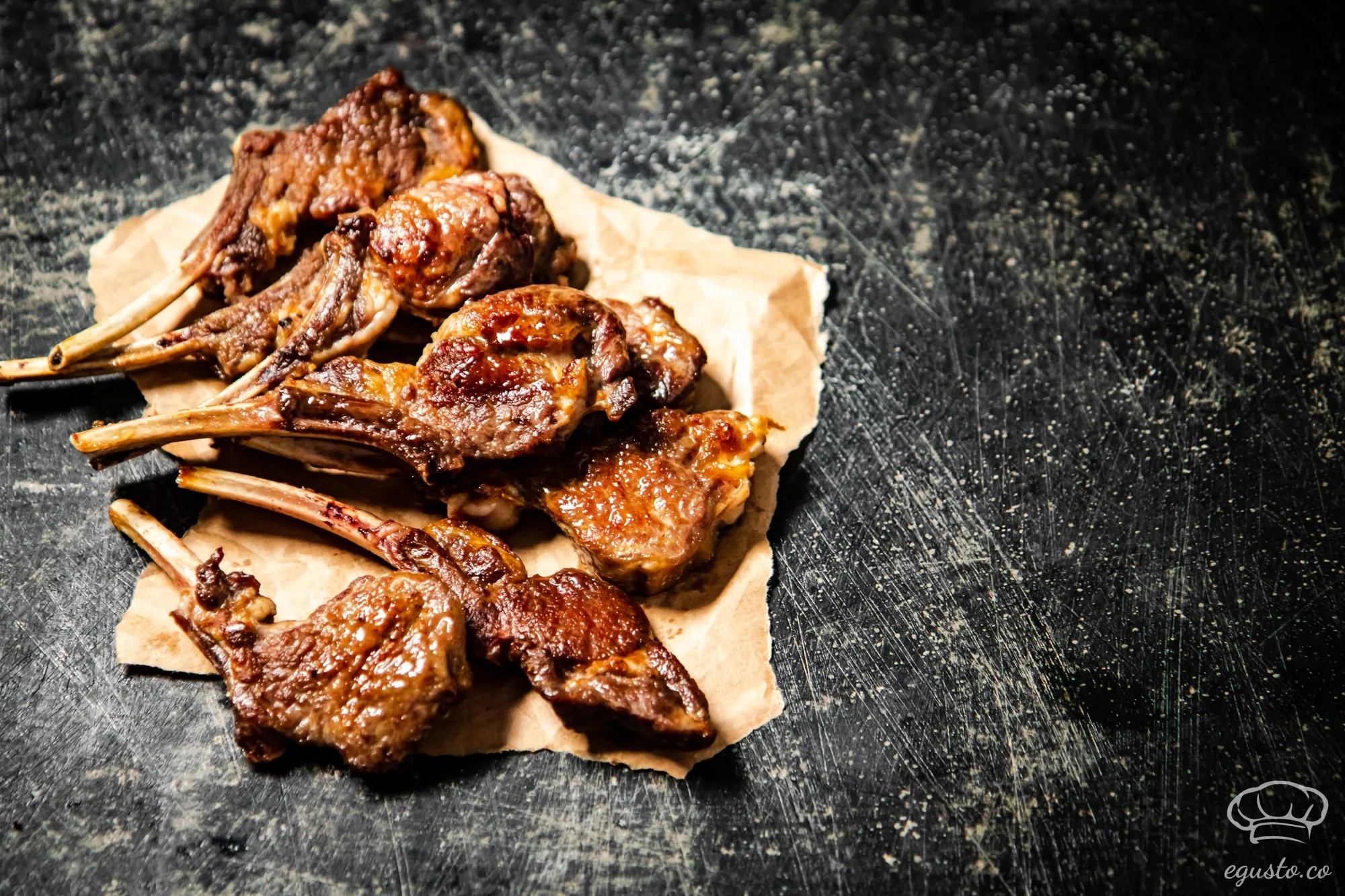 Exquisite Honey and Balsamic Glazed Lamb Chops